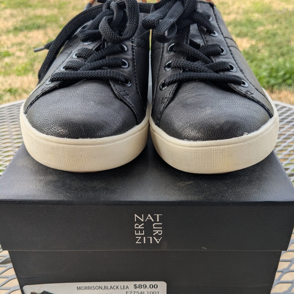 Naturalizer Black Sneakers with Classic Design